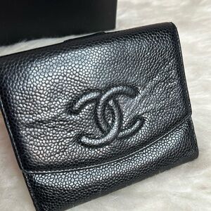💯Authentic Chanel Caviar Short Wallet🍀